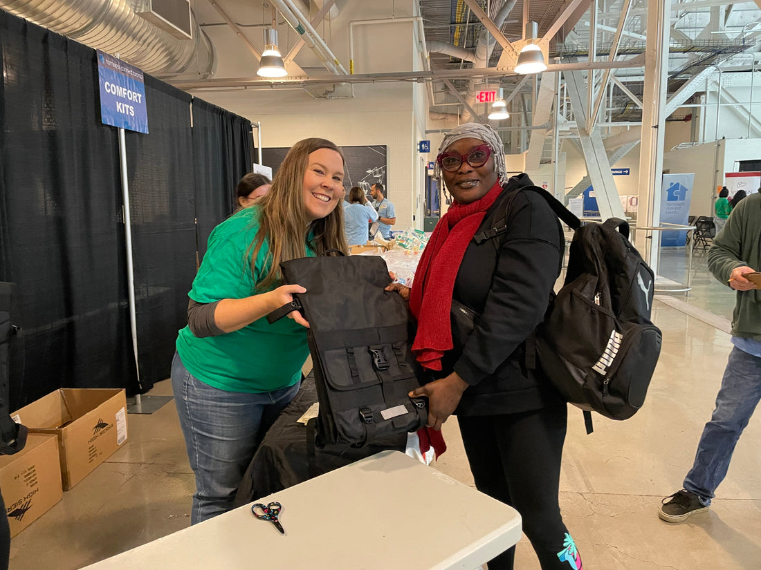 Samsonite Canada Donates 725 CITYPAKs to Toronto Neighbors in Need